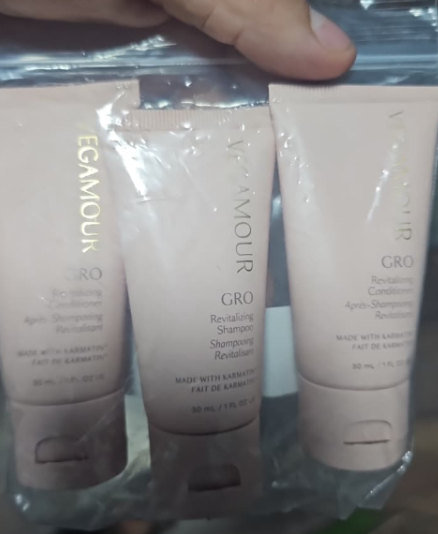 Giro Kit de Bano (crema, shampoo y reacondicionador)