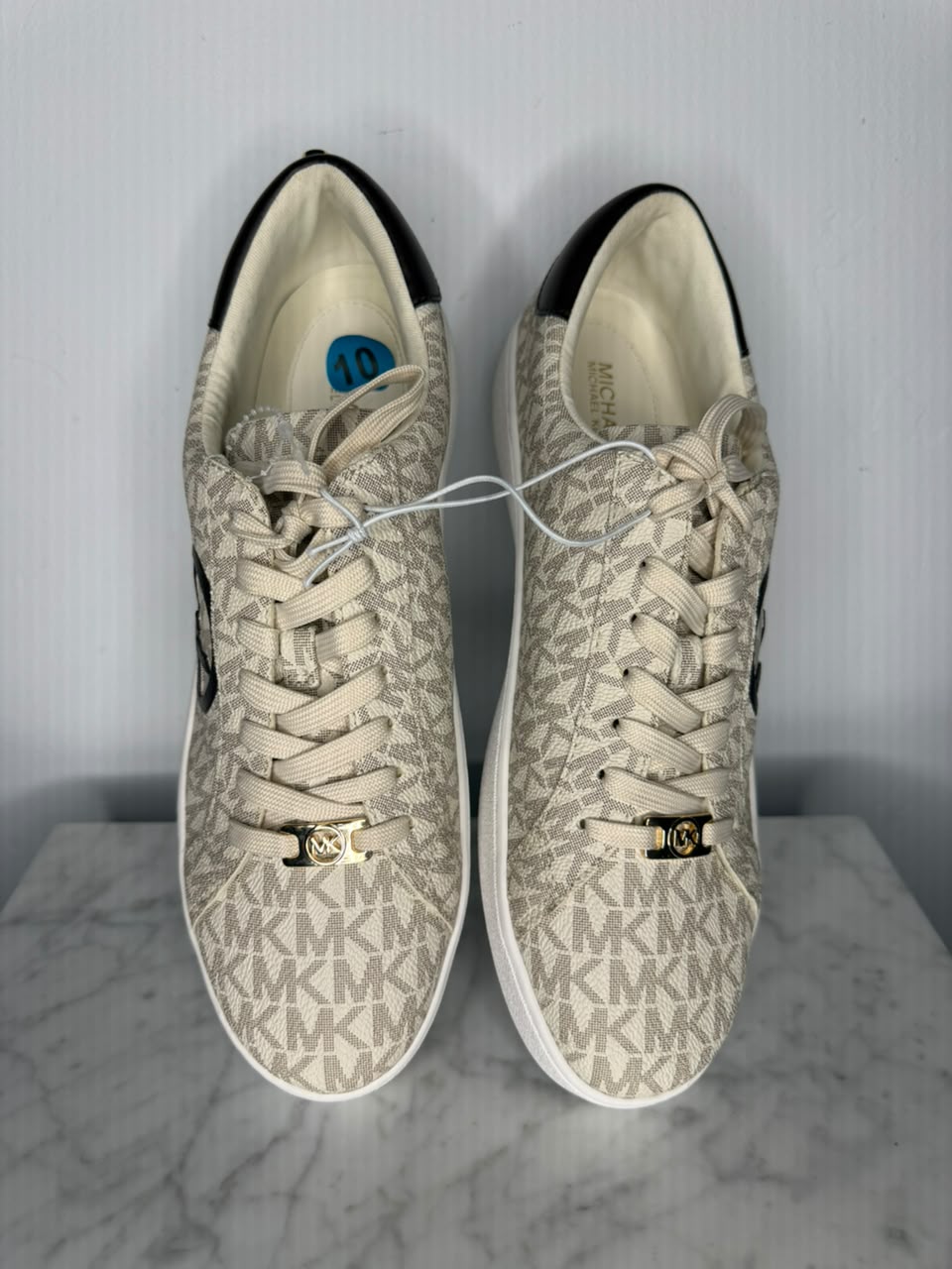 zapatos talla 10 color claro